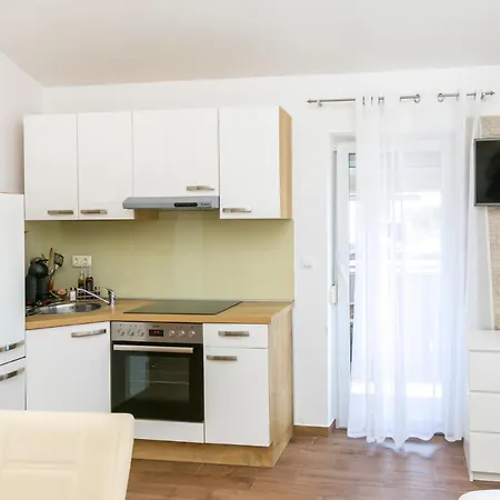 Apartment Radic - A1 First Floor - Mpolo Medulin