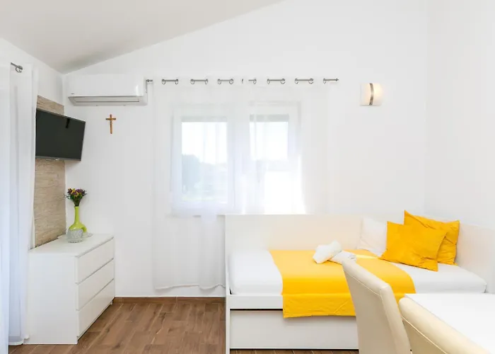 Radic - A1 First Floor - Mpolo Apartamento